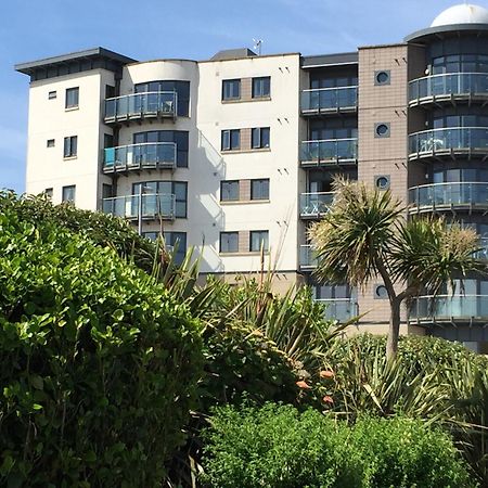 2Bed With Pool & Sea View Apartment New Quay Eksteriør bilde