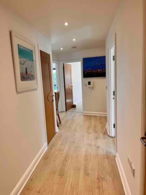 2Bed With Pool & Sea View Apartment New Quay Eksteriør bilde